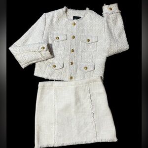Mark Edwards Studio  White Tweed Jacket in Gold buttons with free skirt